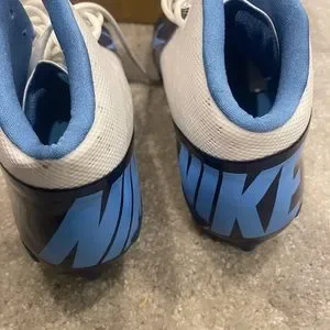Nike zoom football cleats signed by Marcus Mariota titans jsa Nike | Shoes | Nike Zoom Football Cleats Signed By Marcus  main image 3
